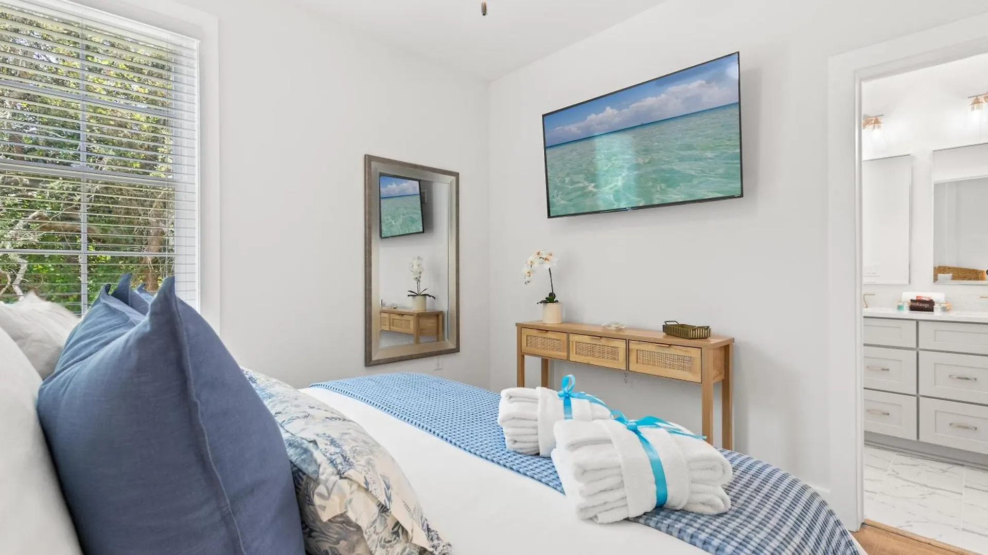 Spacious 6Br Beach Home Sleeps 15 - Relax & Reconnect At Coastal Breeze パナマシティービーチ 0*,
